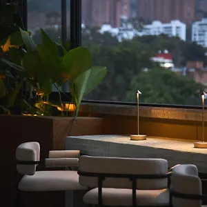 Hotel Wellcomm &